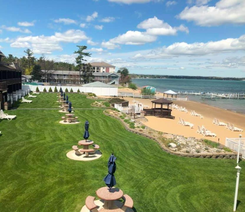 The Beach Haus - Traverse City Exteriér fotografie